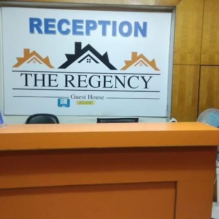 The Regency Hotel ดิบรูการ์ ภายนอก รูปภาพ
